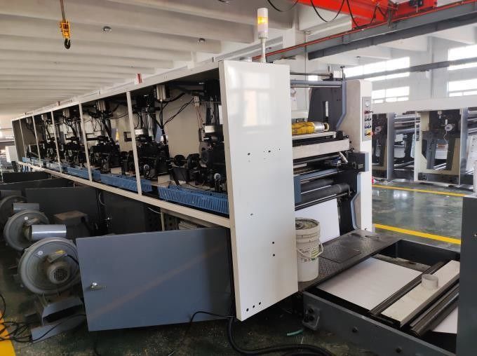 Machine d'impression à commande PLC Flexo avec découpe sous pression répétée 286-1200 mm et haute efficacité