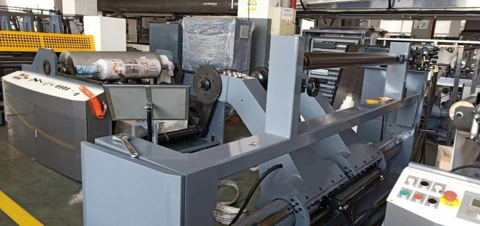 Imprimante flexo/imprimante flexographique avec vitesse d'impression de 150 m/min et sécheuse UV IR