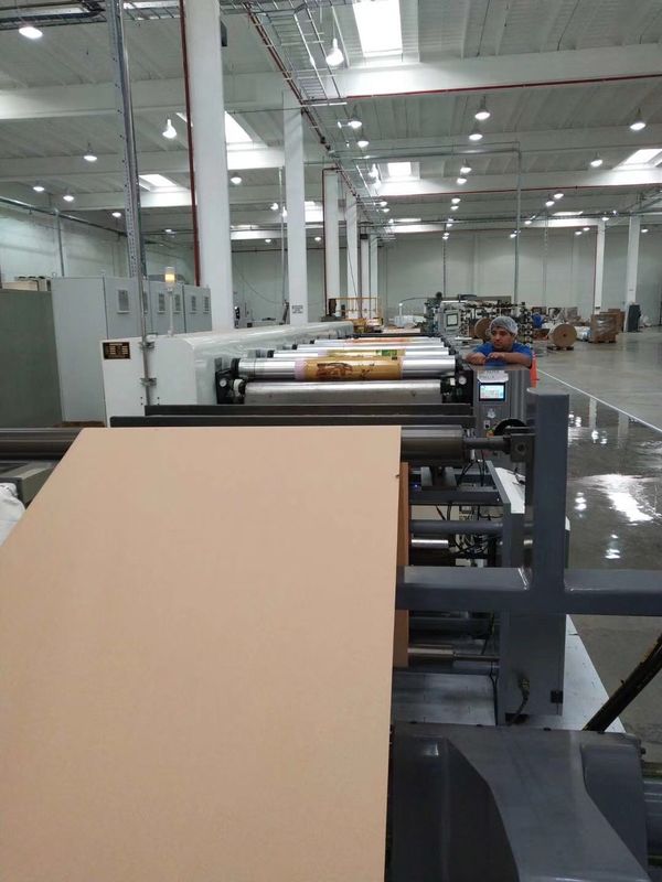 Vitesse de l'imprimante FM-CS Flexo Max. Vitesse 240 m/min pour l'impression précise