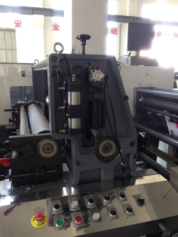 Appareil d'alimentation 380V 3pH 50Hz Fengming Six couleurs Unité de type papier Flexo machine d'impression