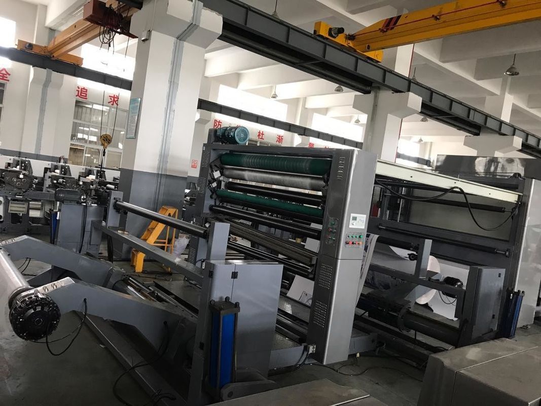 Machine d'impression flexible de carton papier à large gamme avec alimentation 380V 3pH 50Hz et 7 couleurs