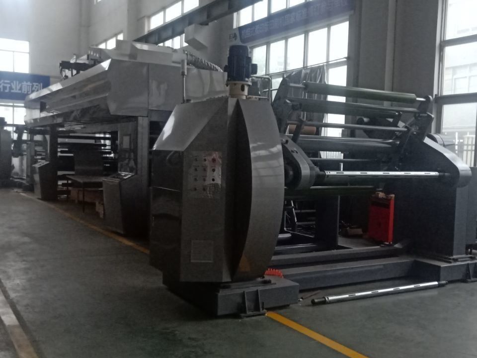 1350 mm de largeur Lamination chimique à base d'eau Aucune machine de revêtement plastique pour papier d'art
