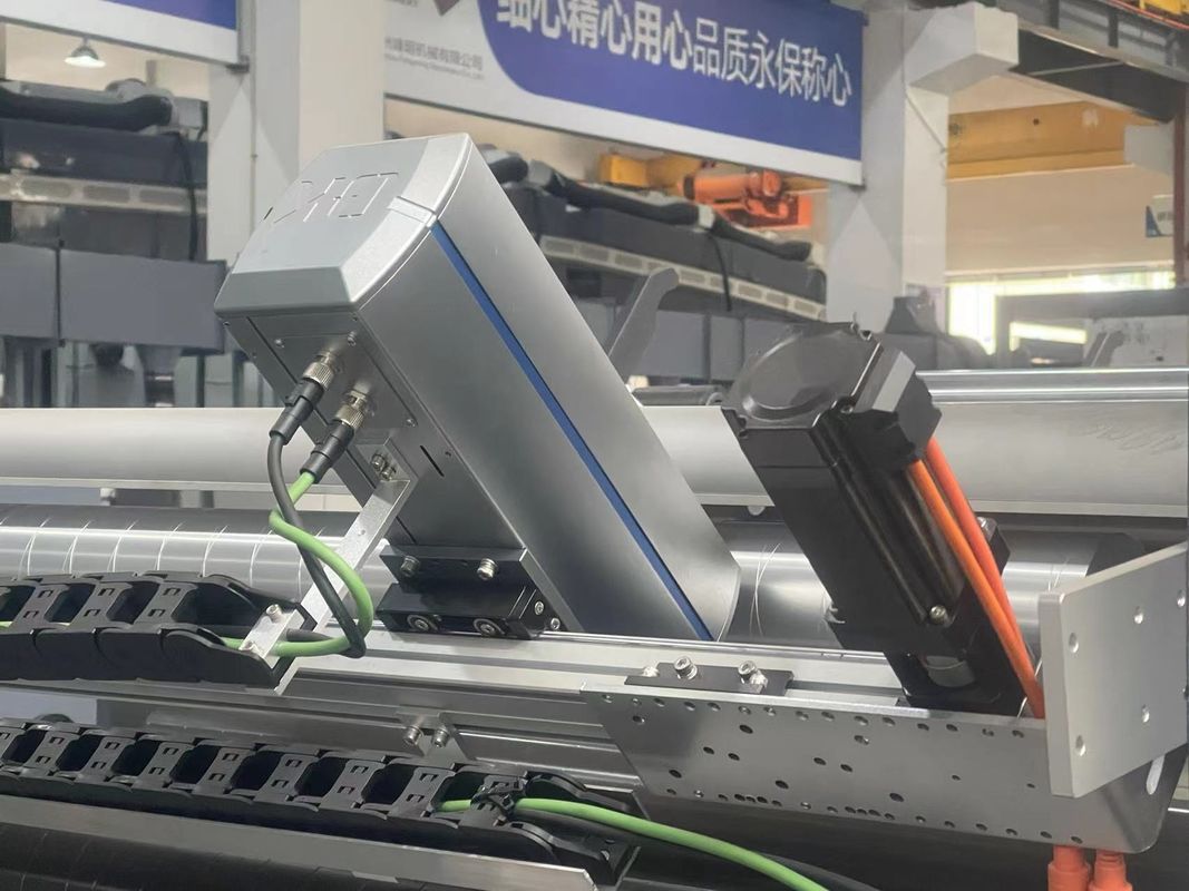 Système de guidage Web Machine d'impression Flexo à manchon avec chargement et déchargement automatiques
