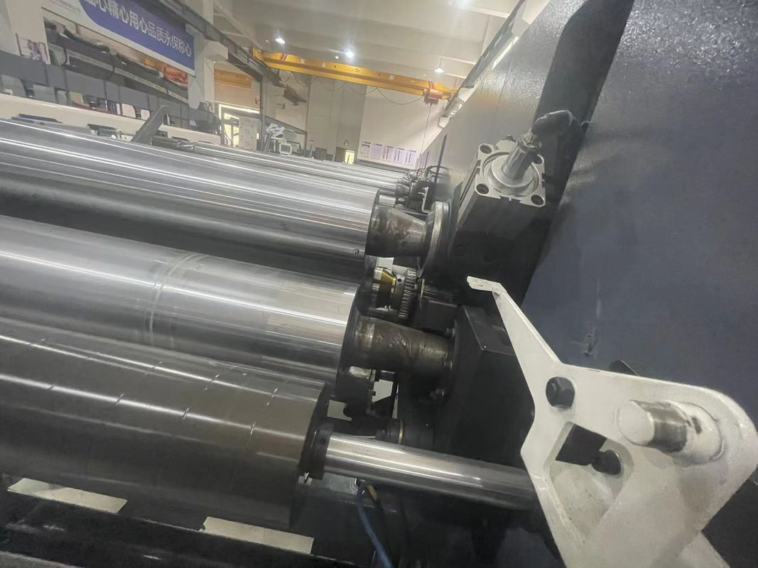 Machine d'impression à manches flexibles avec servo-entraînement pour l'impression à grande vitesse