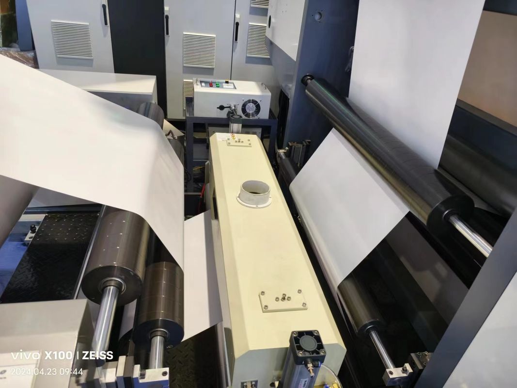 Machine d'impression à manches flexibles avec servo-entraînement pour l'impression à grande vitesse
