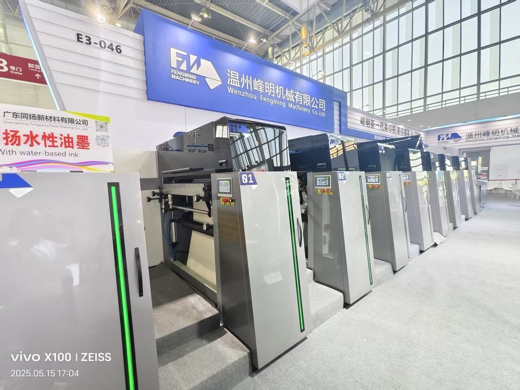 L'alimentation 380V50Hz Carton Box Flexo Machine d'impression avec une vitesse de 300 Mmin Parfait pour l'impression d'emballages flexibles