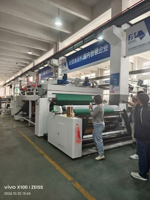 Machine d'impression flexibles à démarrage en cascade pour une plaque d'impression entière